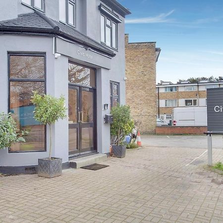 Civic Hotel Hounslow Exterior photo